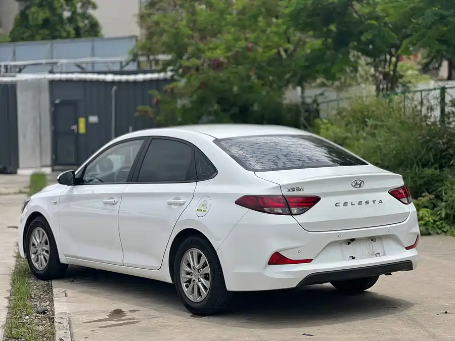 Hyundai Elantra / Celesta