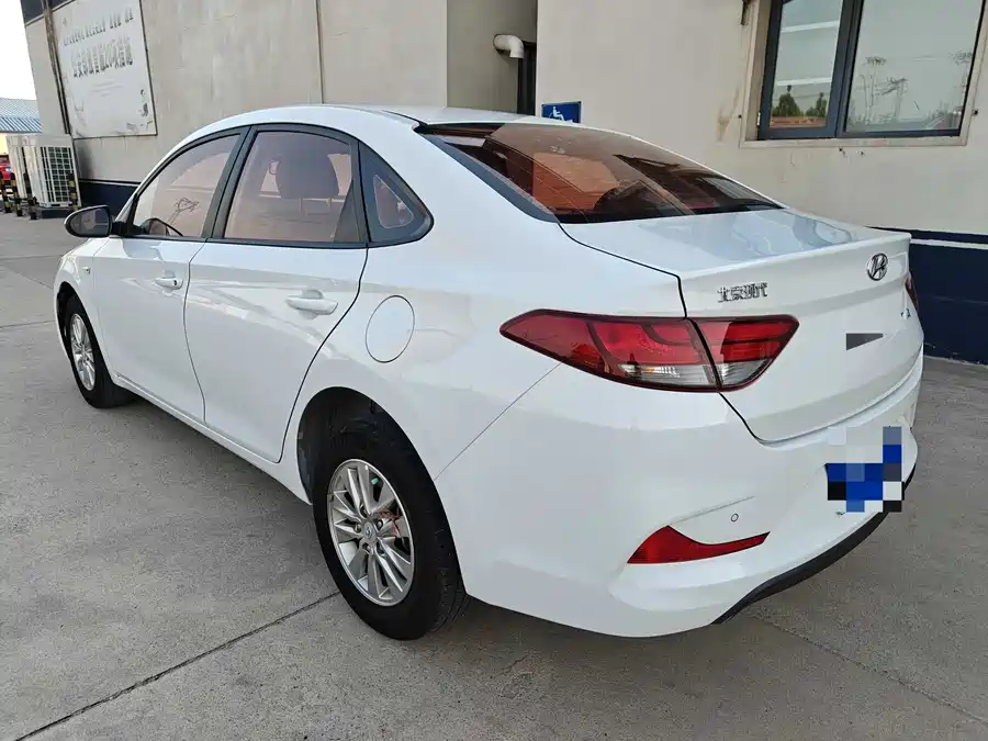 Hyundai Elantra / Celesta