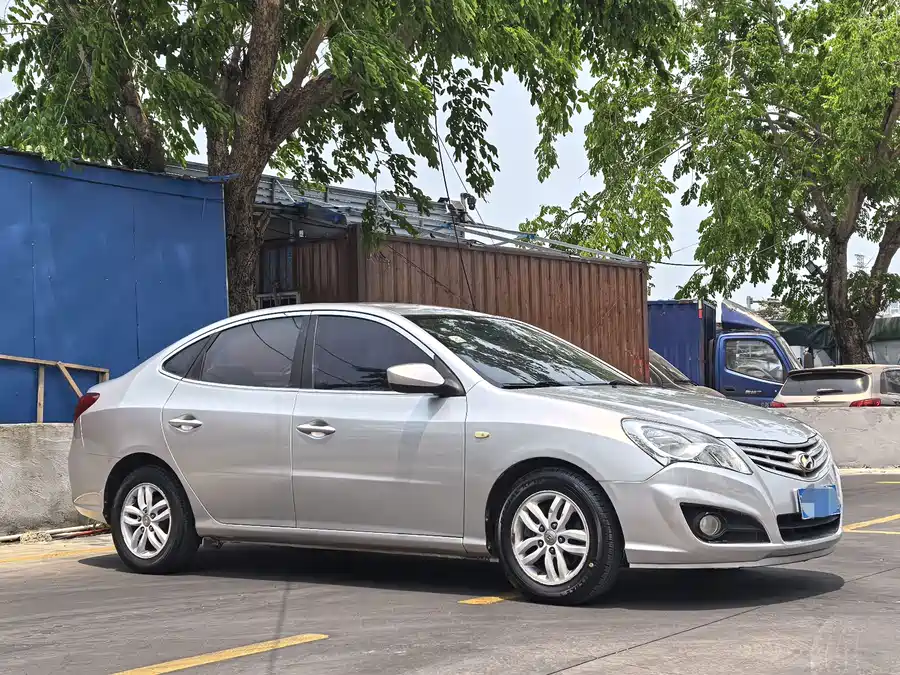 Hyundai Elantra / Celesta