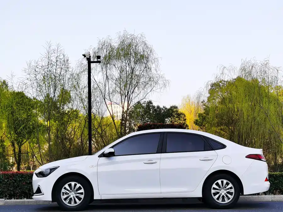 Hyundai Elantra / Celesta