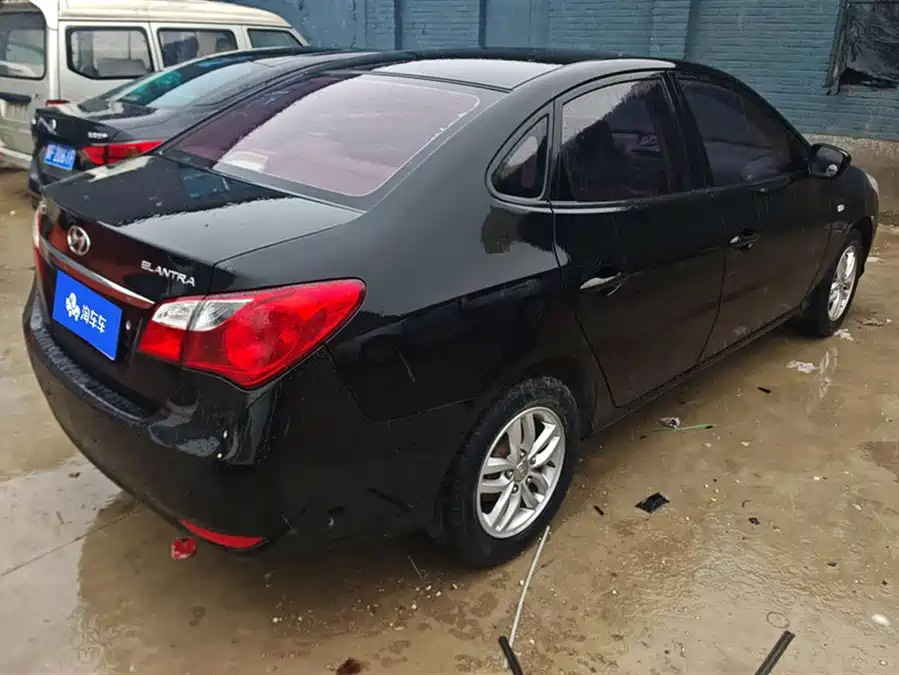 Hyundai Elantra / Celesta