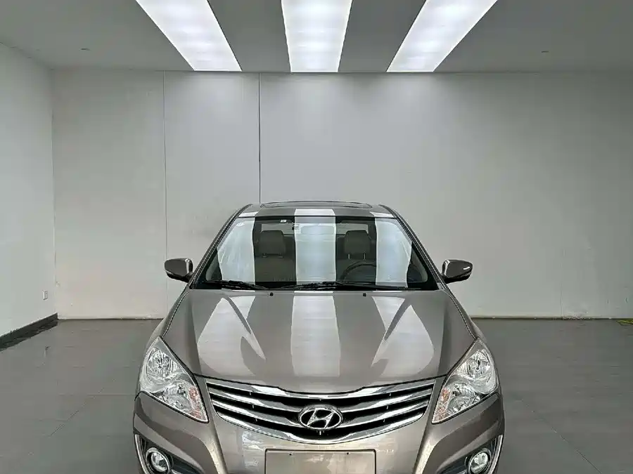 Hyundai Elantra / Celesta
