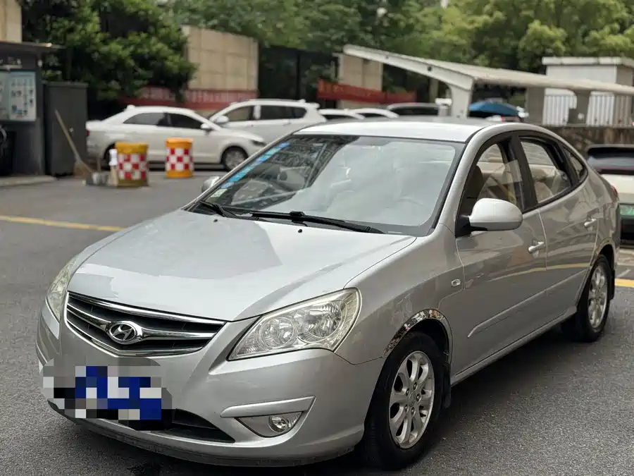 Hyundai Elantra / Celesta