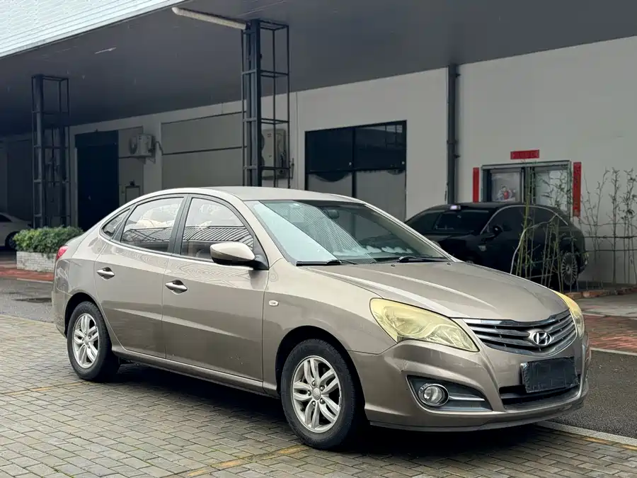 Hyundai Elantra / Celesta