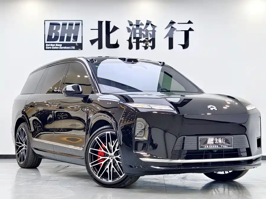 NIO ES8