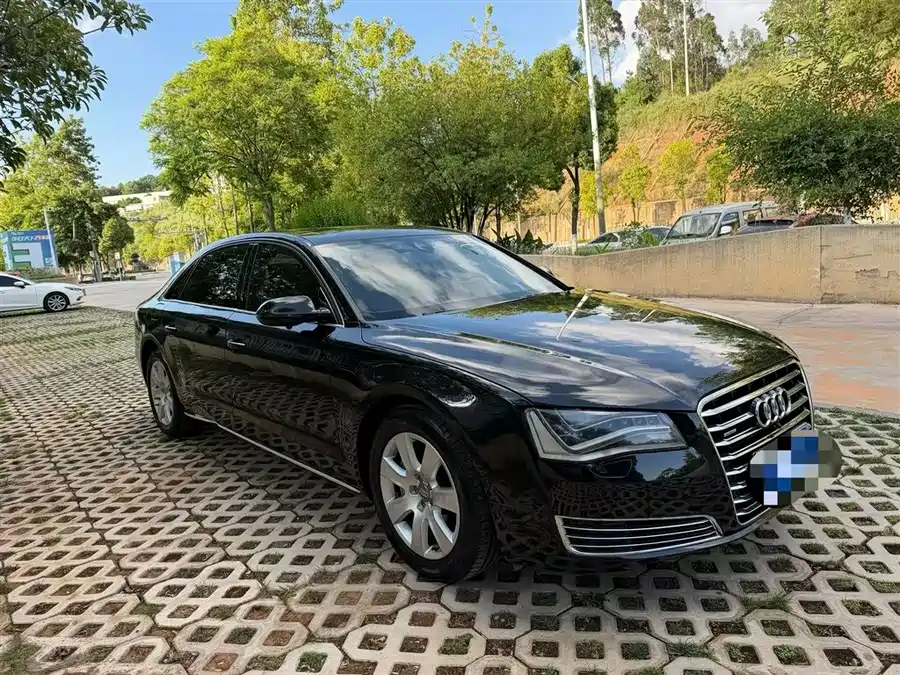 Audi A8