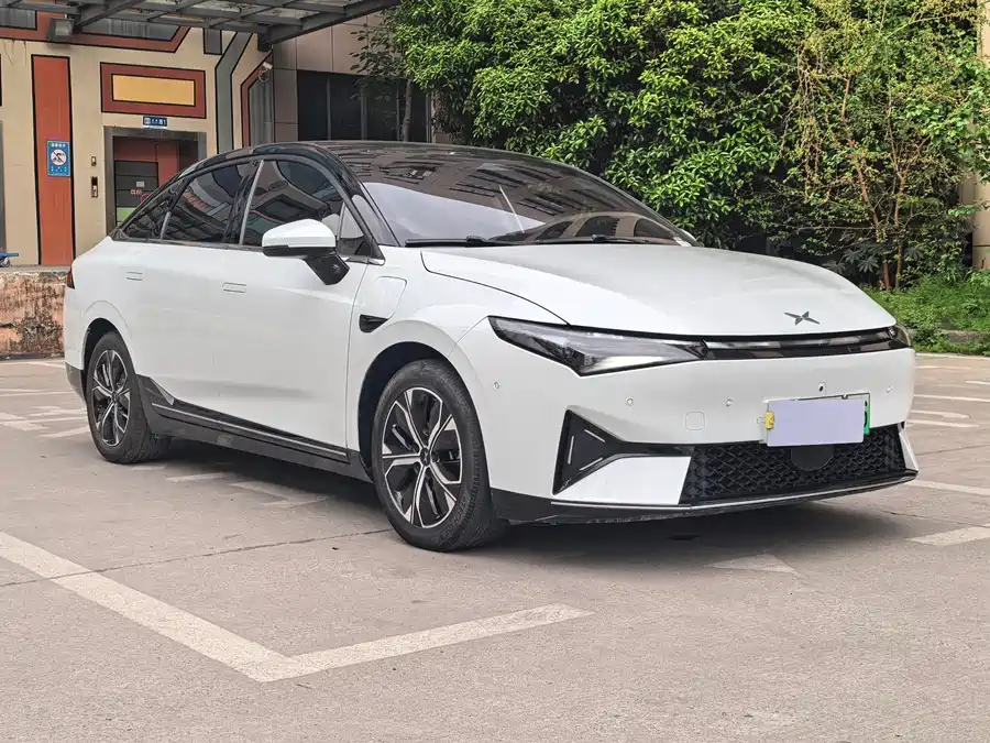 Xpeng P5
