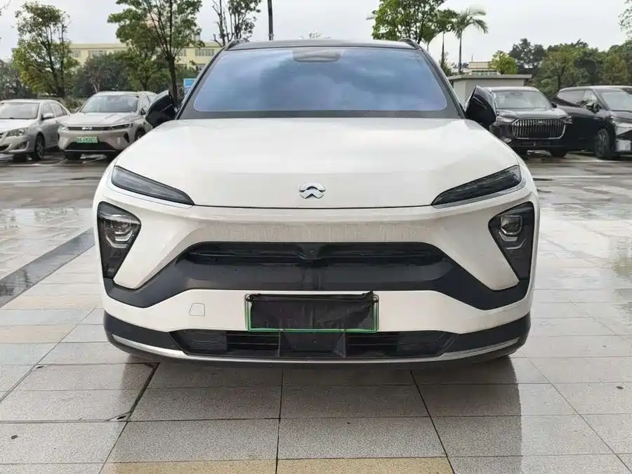 NIO ES6