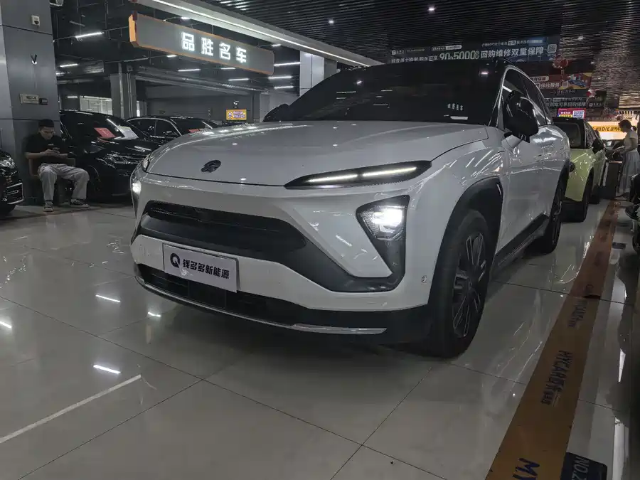 NIO ES6