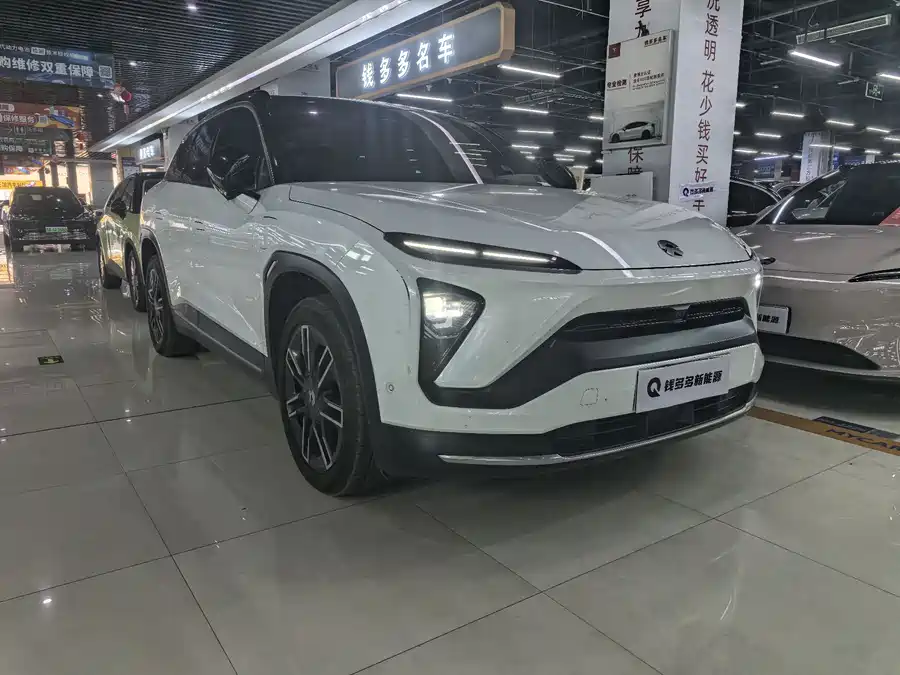 NIO ES6