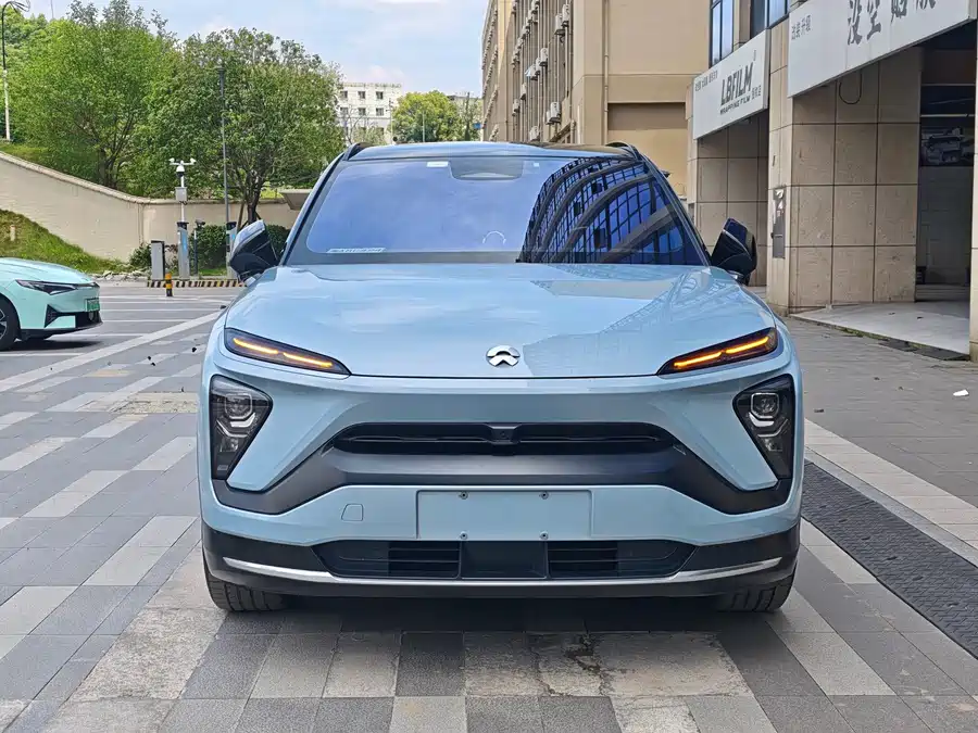 NIO ES6