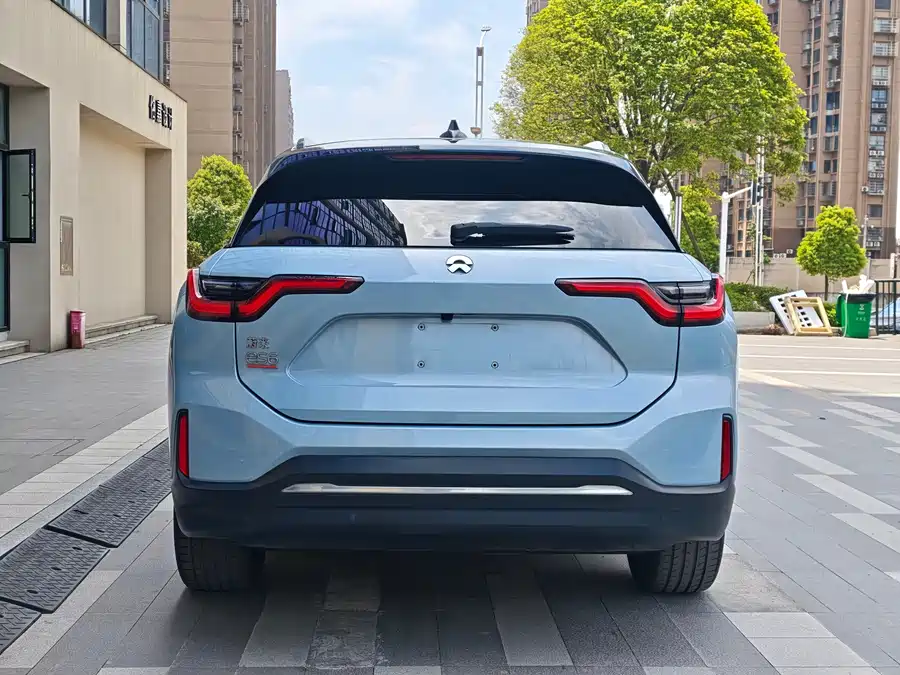 NIO ES6