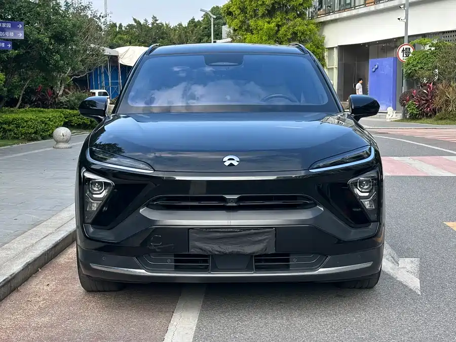 NIO ES6