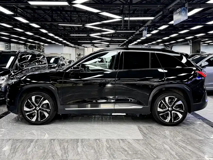 NIO ES6