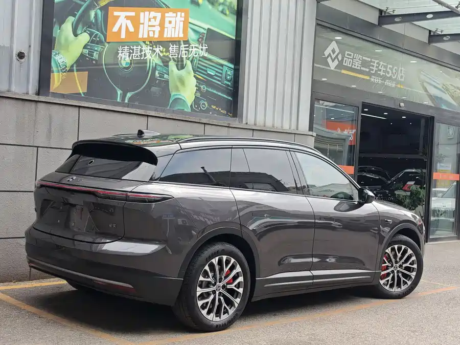 NIO ES6