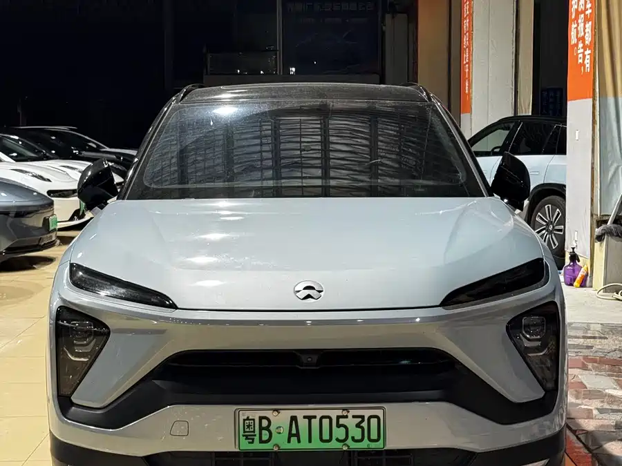 NIO ES6