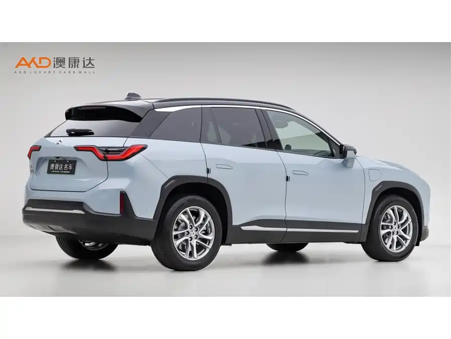 NIO ES6