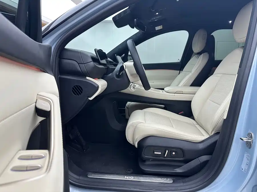 NIO ES6