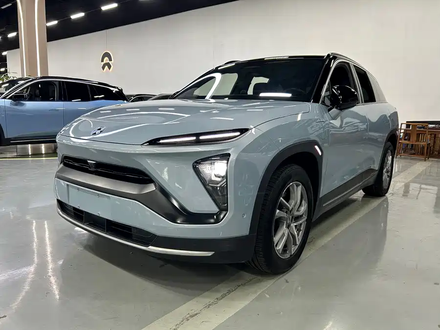 NIO ES6