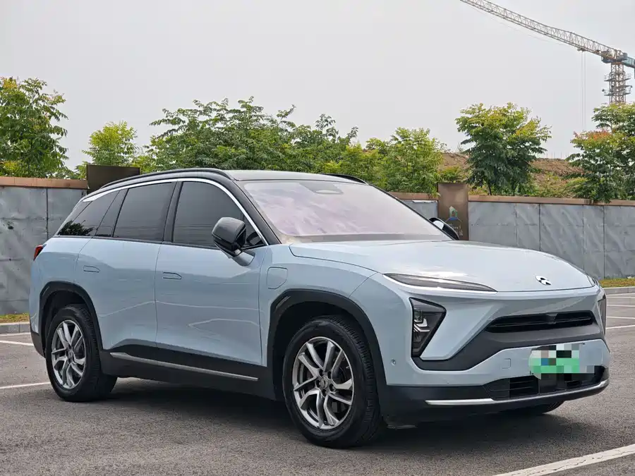 NIO ES6