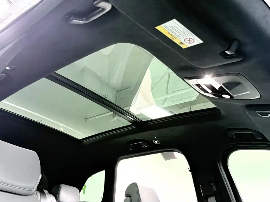 NIO ES6
