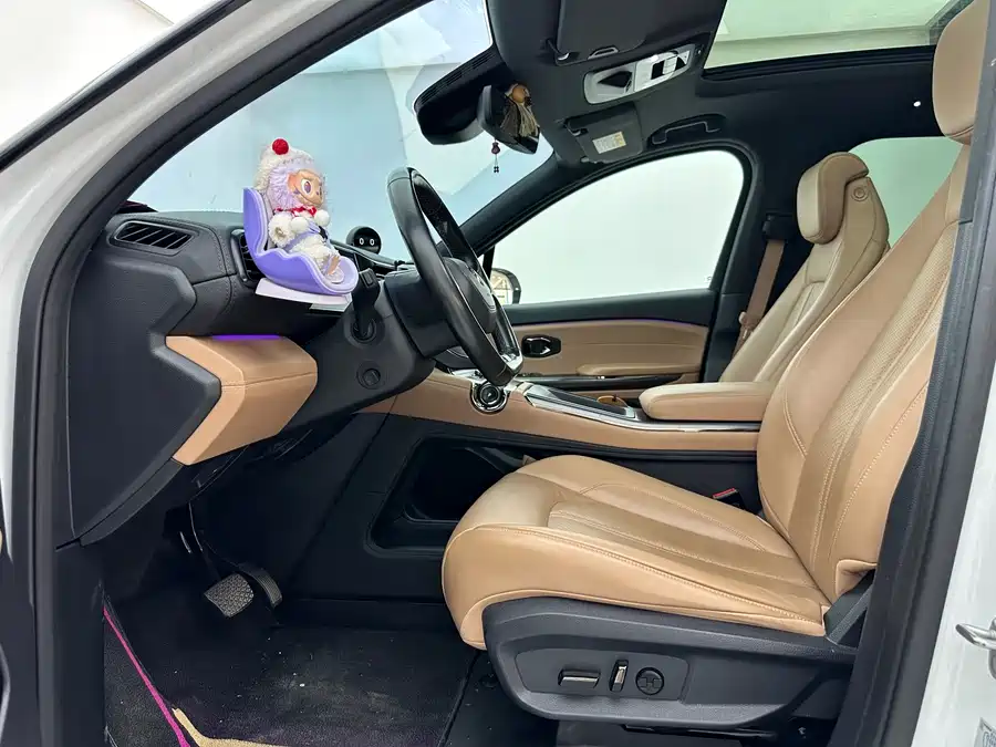 NIO ES6