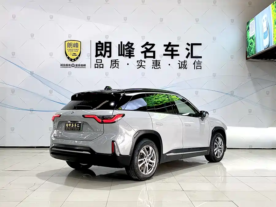 NIO ES6