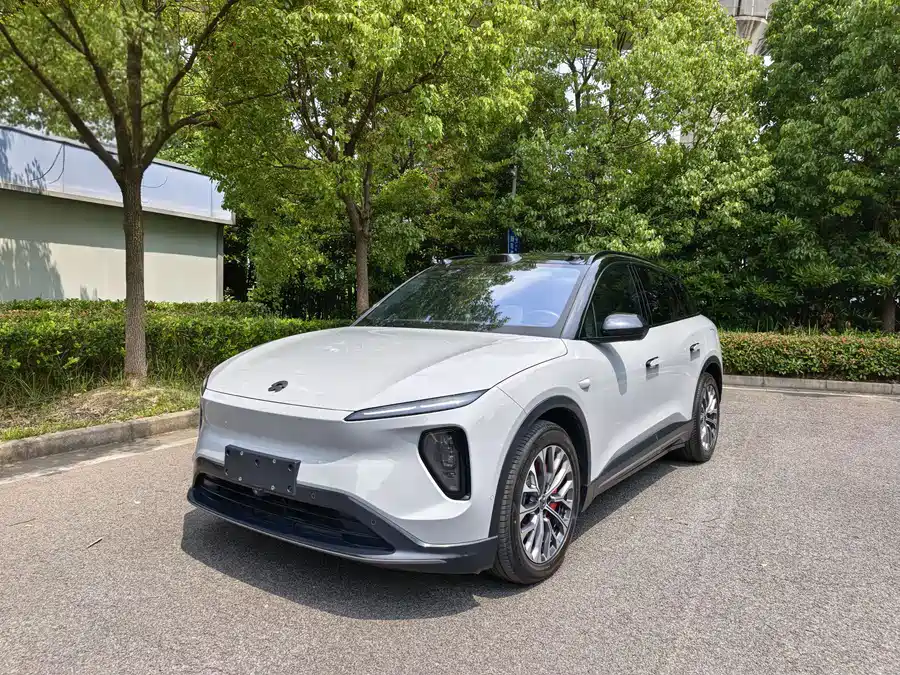NIO ES6