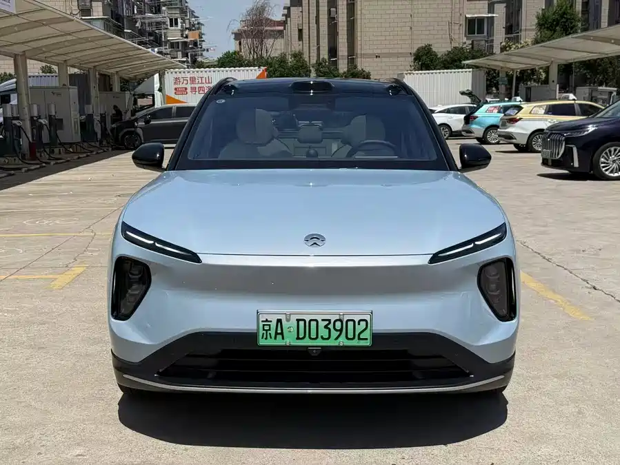 NIO ES6