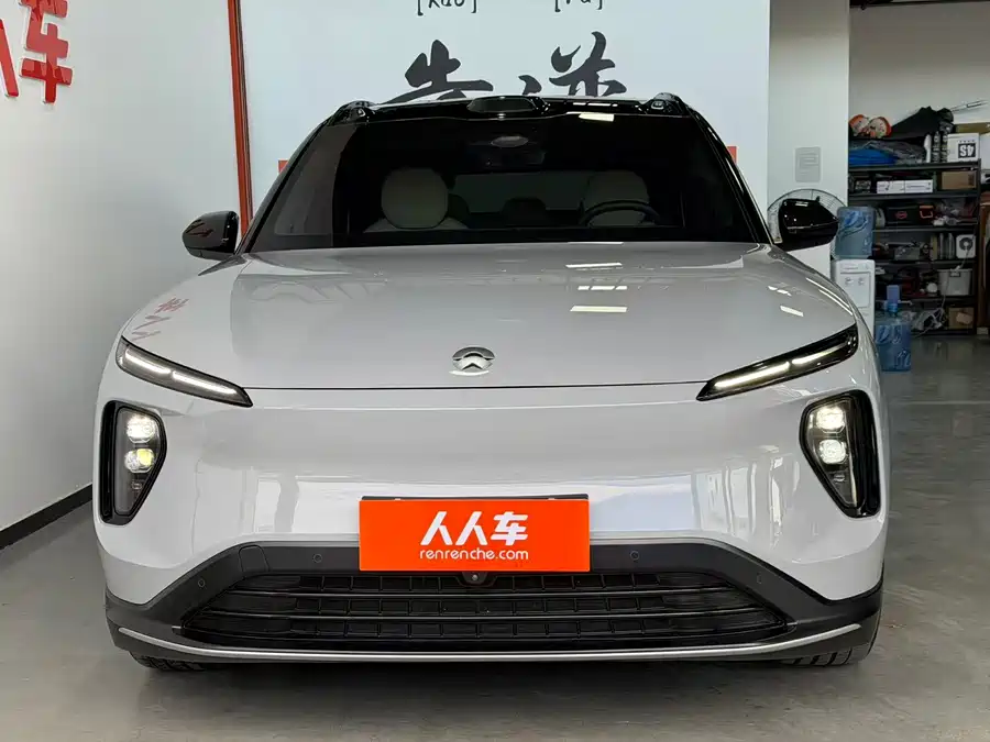 NIO ES6