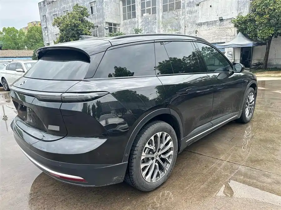 NIO ES6