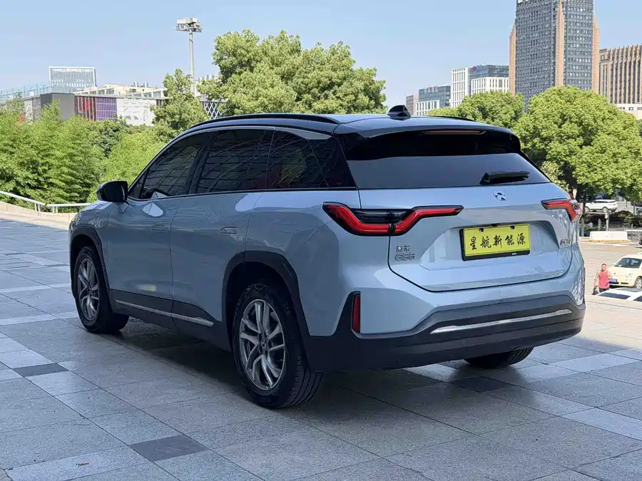 NIO ES6