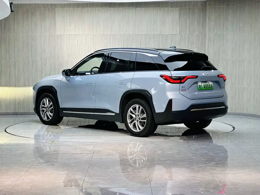 NIO ES6