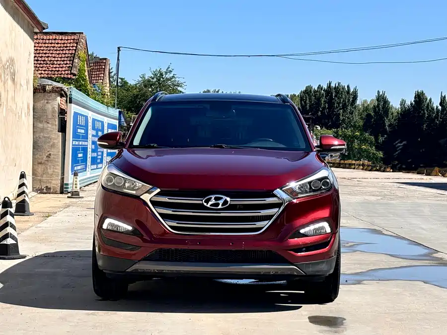 Hyundai Tucson