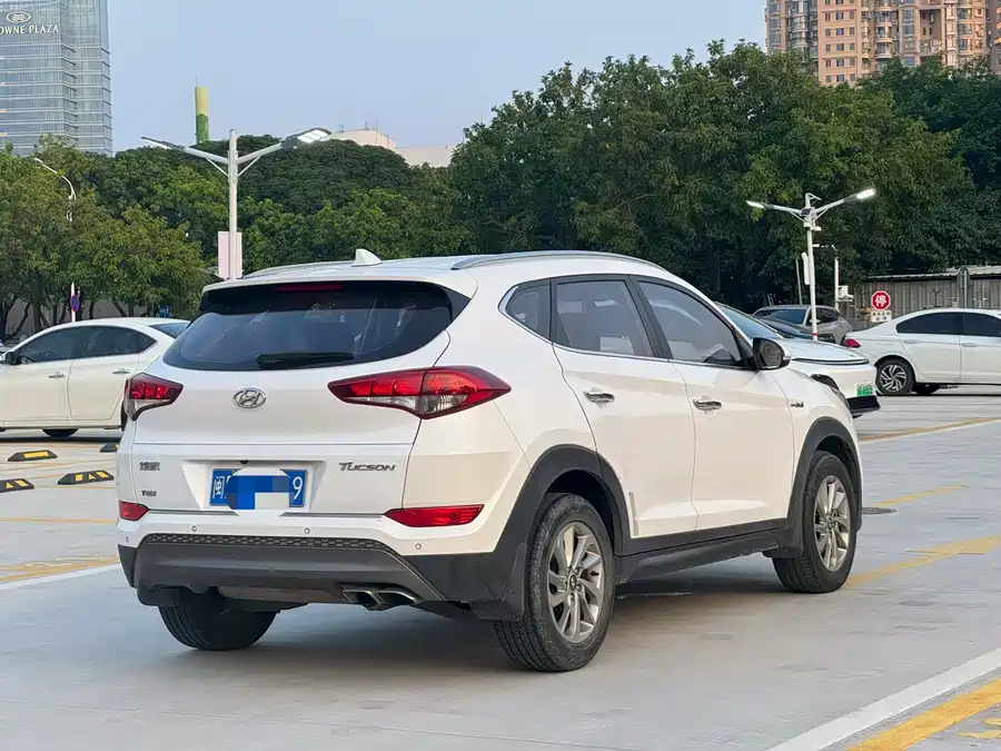 Hyundai Tucson