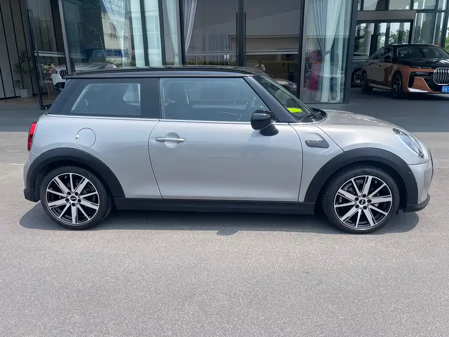 MINI 