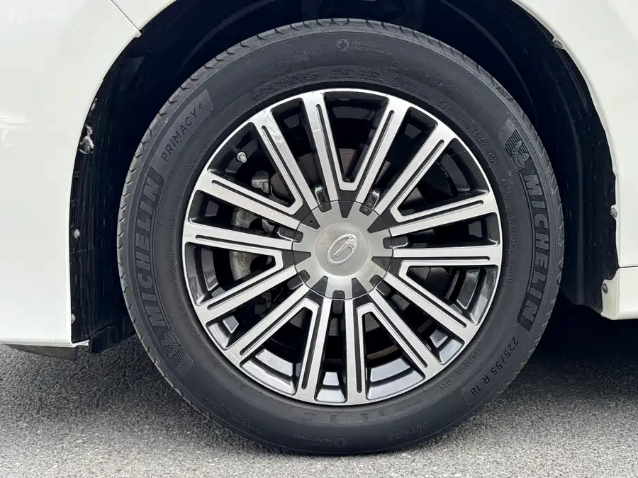 GAC Trumpchi M8