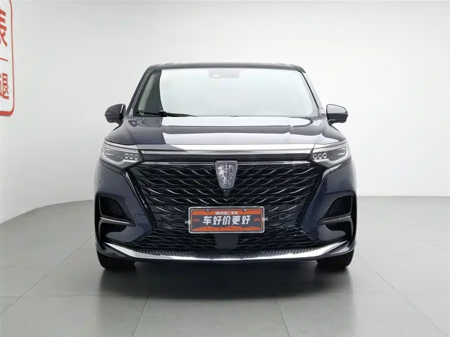 Roewe iMAX8