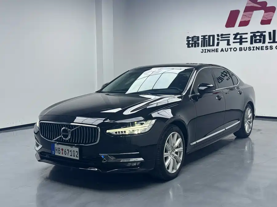 Volvo S90
