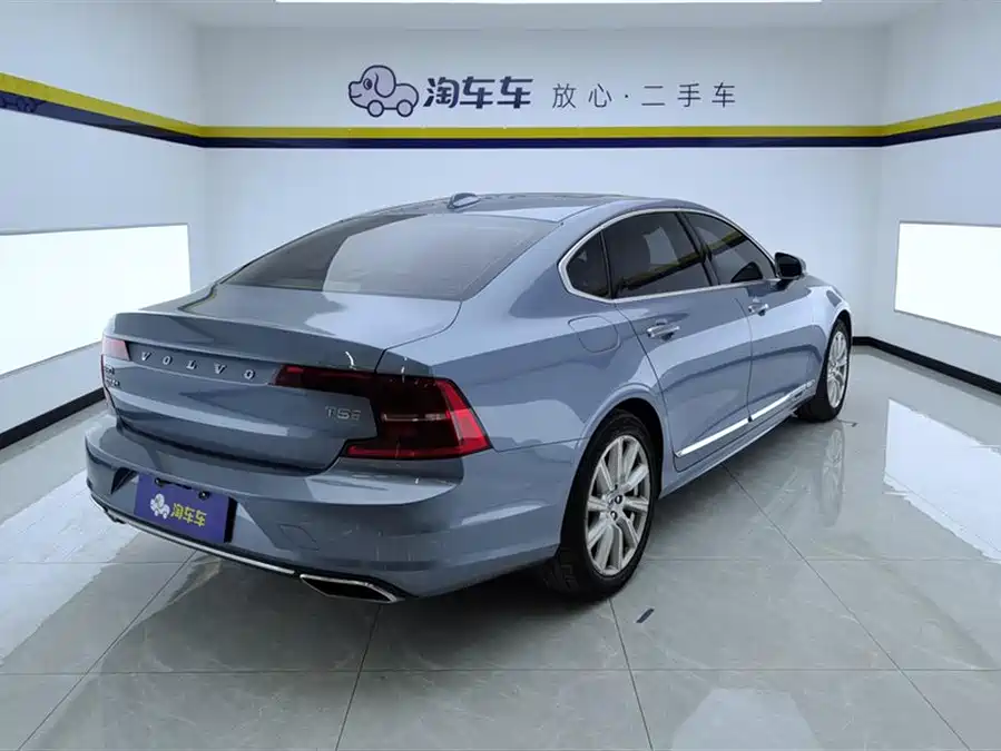 Volvo S90