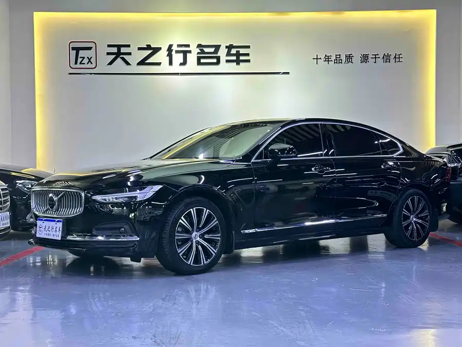 Volvo S90