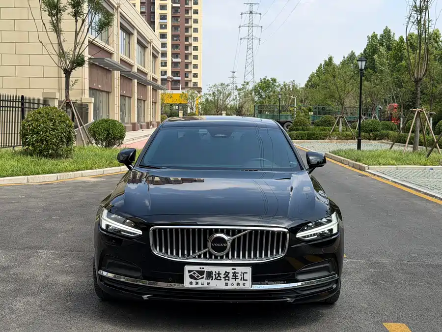 Volvo S90
