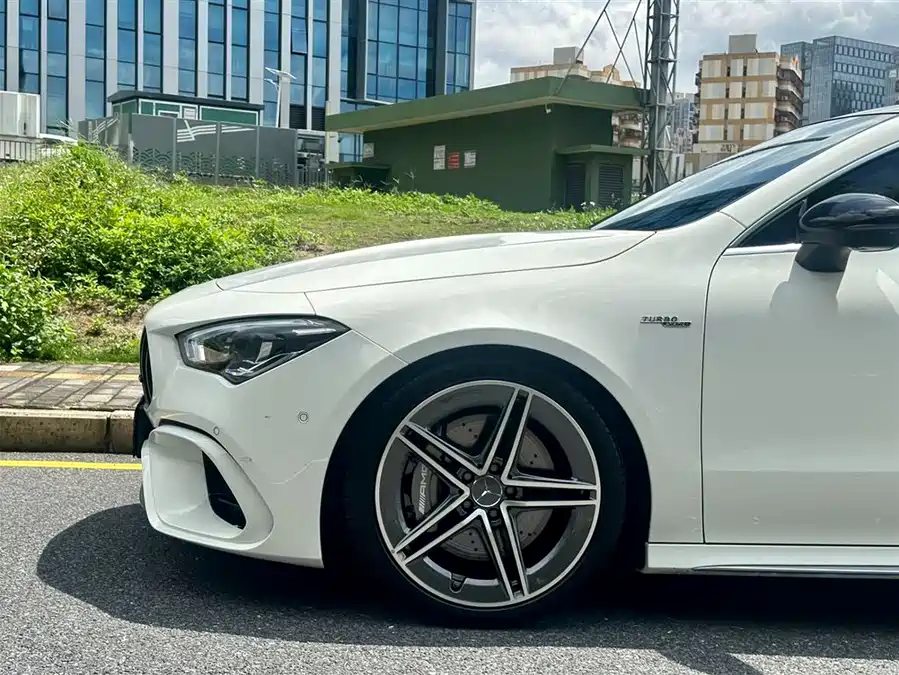 Mercedes Benz CLA AMG