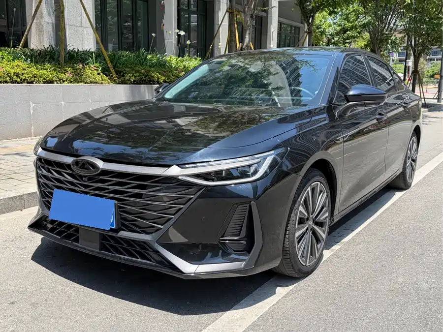 Chery Arrizo 8