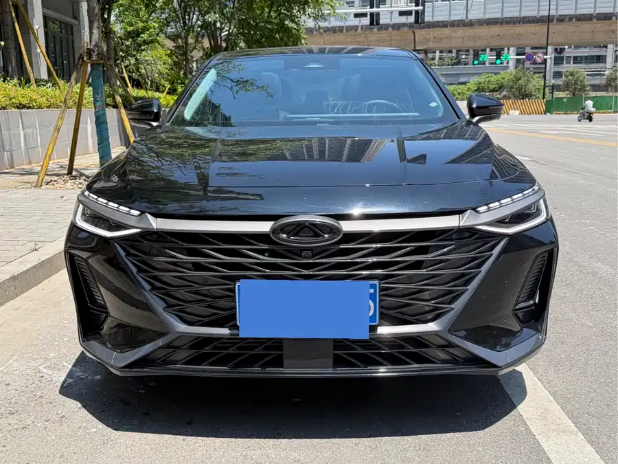 Chery Arrizo 8