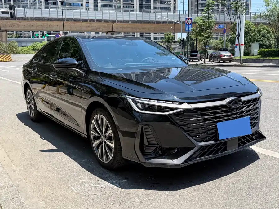 Chery Arrizo 8