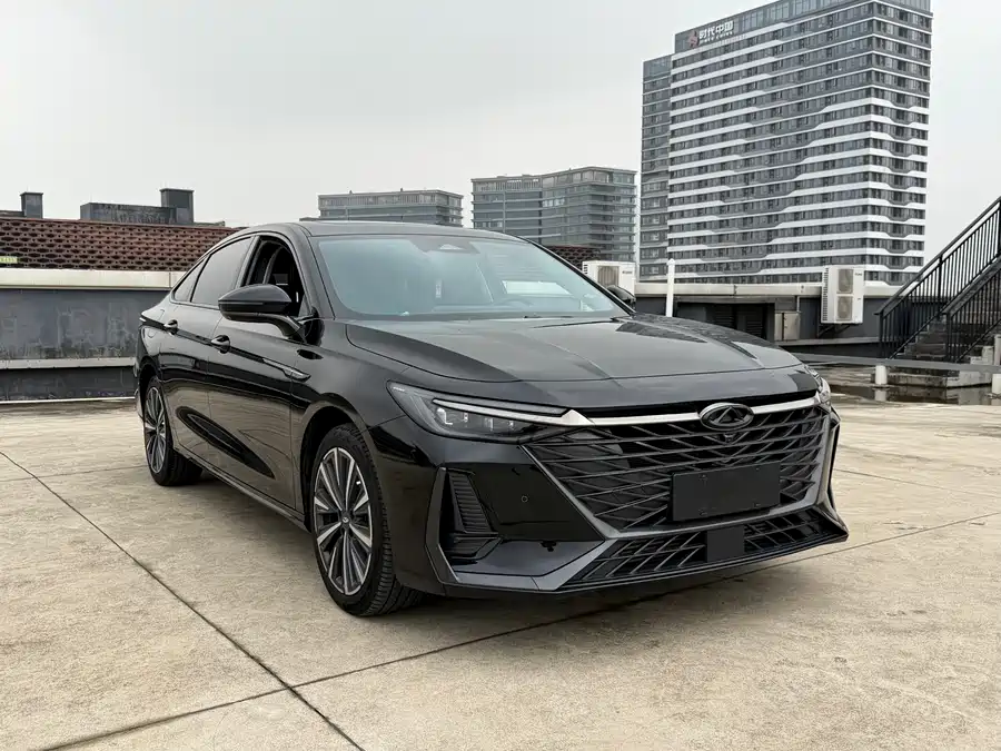 Chery Arrizo 8