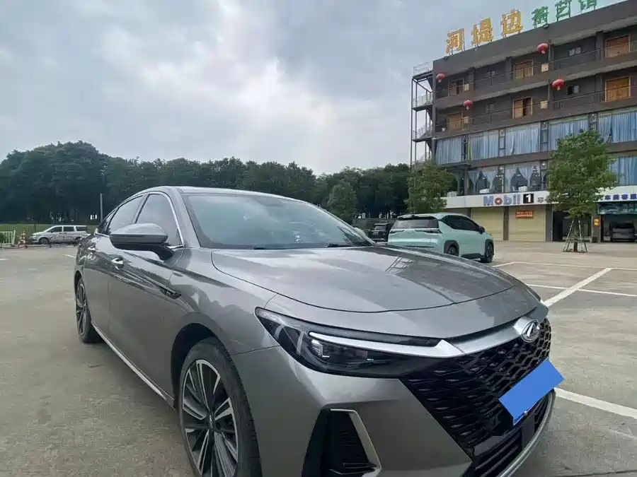Chery Arrizo 8