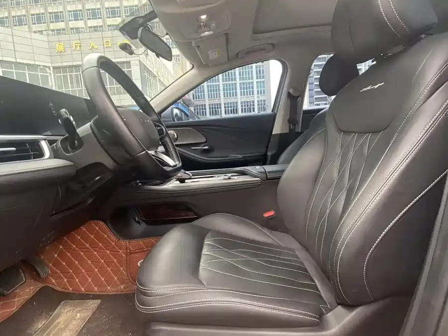 Chery Arrizo 8