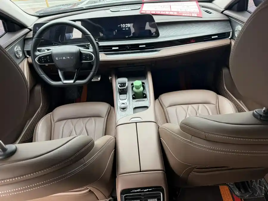 Chery Arrizo 8